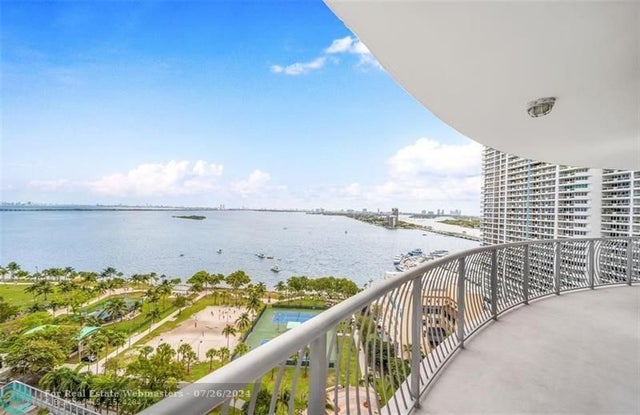 3 of 14 - 1750 N Bayshore Drive 2901, Miami, FL
