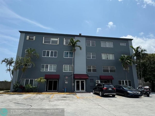1 of 17 - 1060 Crystal Lake Drive 401, Deerfield Beach, FL