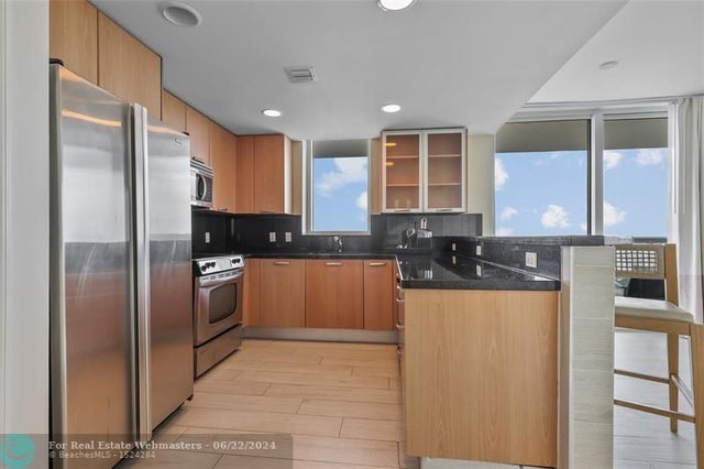 1 of 52 - 505 N Fort Lauderdale Bch Blvd 1702, Fort Lauderdale, FL