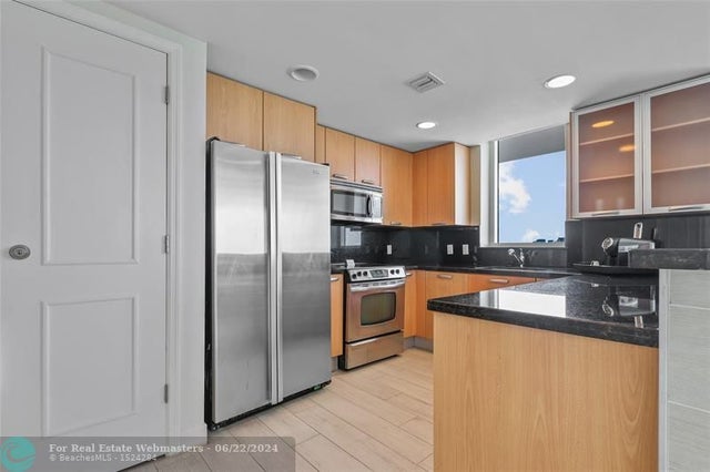 2 of 52 - 505 N Fort Lauderdale Bch Blvd 1702, Fort Lauderdale, FL