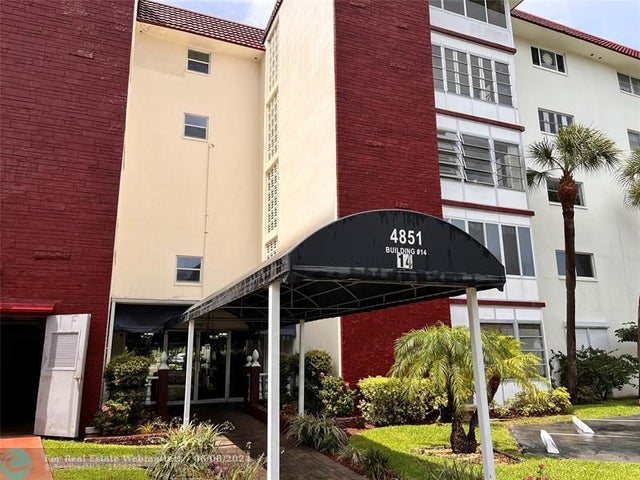 1 of 19 - 4851 Nw 21st St 105, Lauderhill, FL