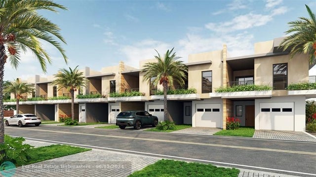1 of 6 - 2511 Pierce St 2, Hollywood, FL