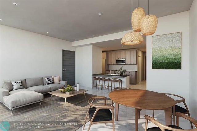 5 of 6 - 2511 Pierce St 2, Hollywood, FL