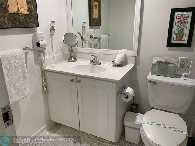 4 of 10 - 3901 S Ocean Dr 10j, Hollywood, FL