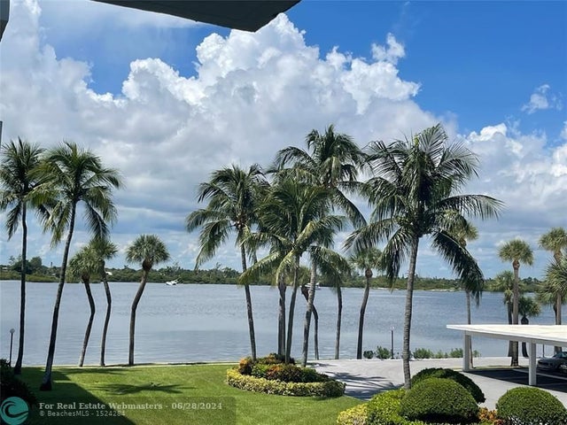 2 of 8 - 2860 S Ocean Blvd 203, Palm Beach, FL