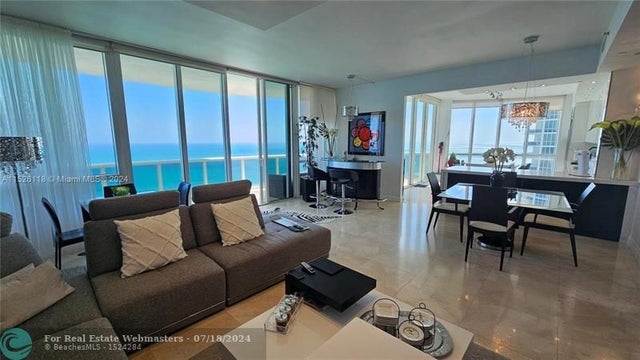 5 of 23 - 16001 Collins Ave 1901, Sunny Isles Beach, FL