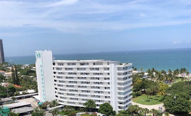 1 of 24 - 2840 N Ocean Blvd 403, Fort Lauderdale, FL