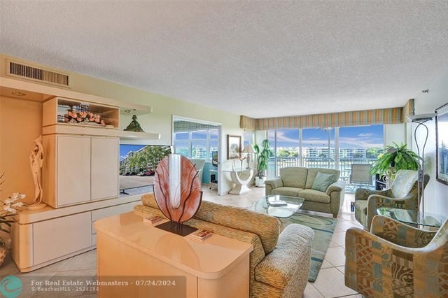 3 of 50 - 2900 N Course Dr 602, Pompano Beach, FL