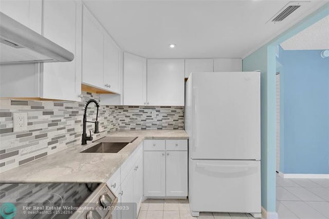 1 of 31 - 9121 Sunrise Lakes Blvd 113, Sunrise, FL