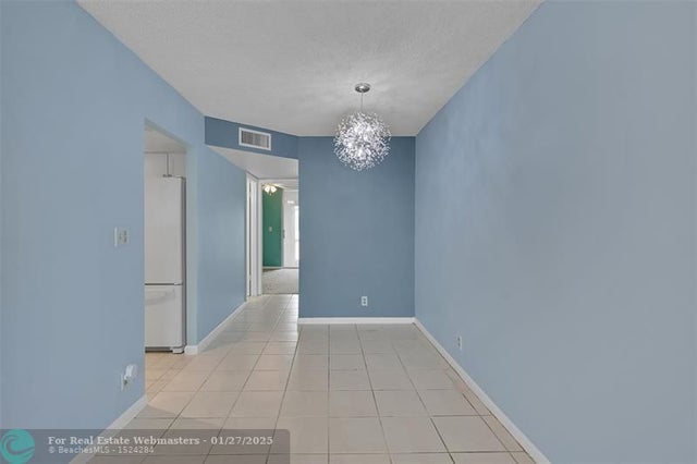 5 of 31 - 9121 Sunrise Lakes Blvd 113, Sunrise, FL