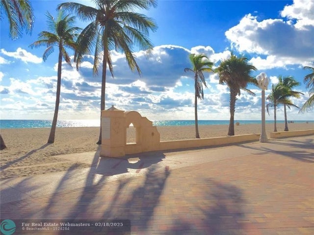 1 of 33 - 355 Virginia St 1, Hollywood, FL