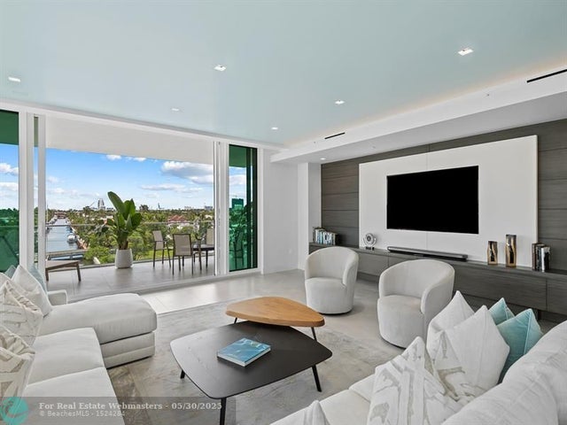 1 of 43 - 353 Sunset Drive Ph02, Fort Lauderdale, FL