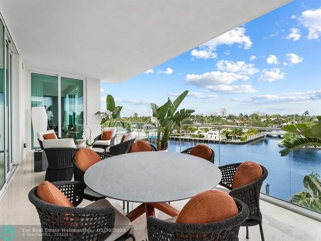 2 of 43 - 353 Sunset Dr 401, Fort Lauderdale, FL