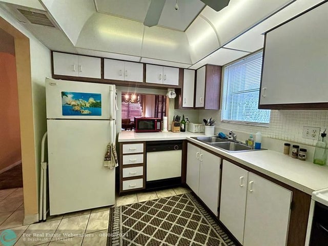 3 of 53 - 2320 S Cypress Bend Dr 404, Pompano Beach, FL