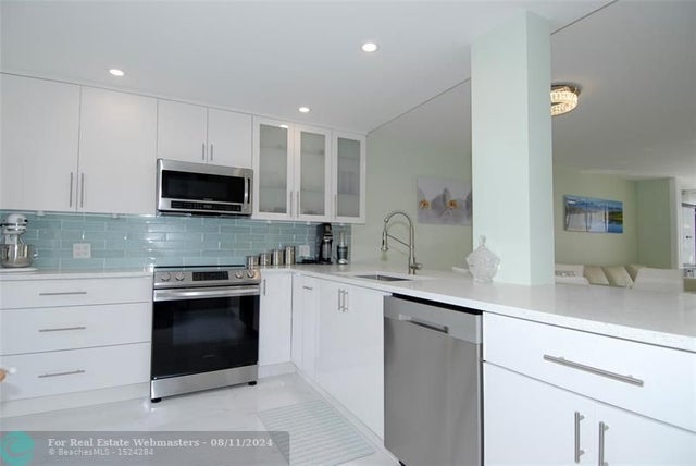 2 of 28 - 620 Ne 12th Ave 202, Hallandale, FL