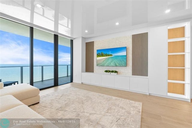 5 of 41 - 1116 N Ocean Blvd 904, Pompano Beach, FL