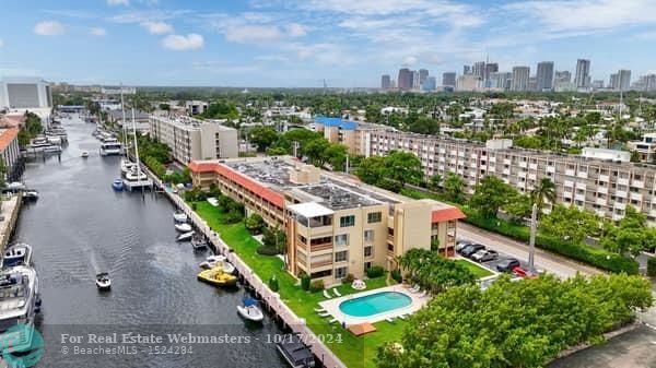 2 of 15 - 1700 Se 15th St 206, Fort Lauderdale, FL
