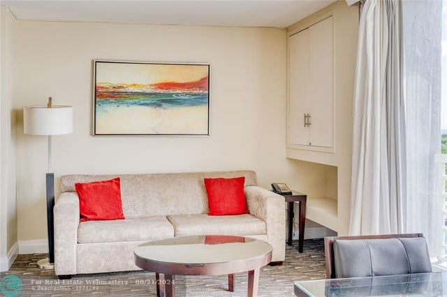 4 of 18 - 2670 E Sunrise Blvd 826, Fort Lauderdale, FL
