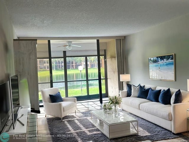 5609 Coral Lake 109, Margate