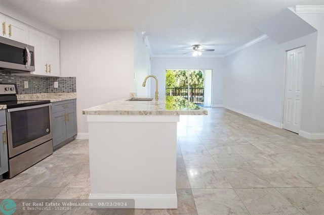 4 of 36 - 5860 W Sample Rd 204, Coral Springs, FL