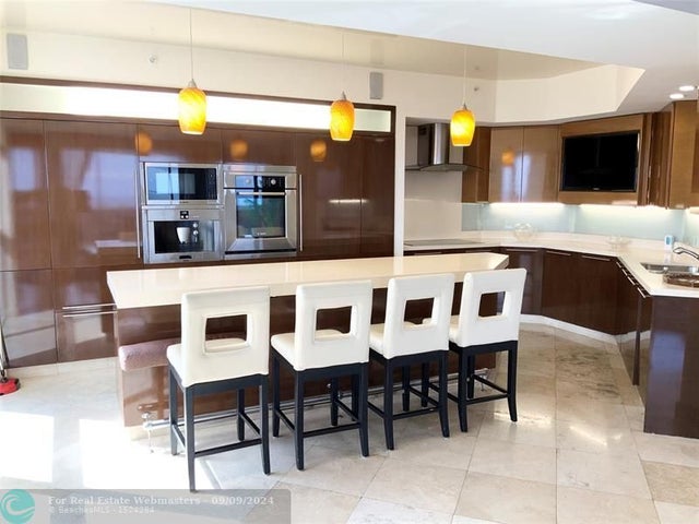 5 of 27 - 3100 N Ocean Blvd 1910, Fort Lauderdale, FL