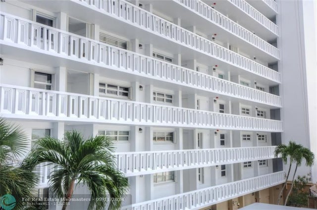 5 of 52 - 1012 N Ocean Blvd 312, Pompano Beach, FL