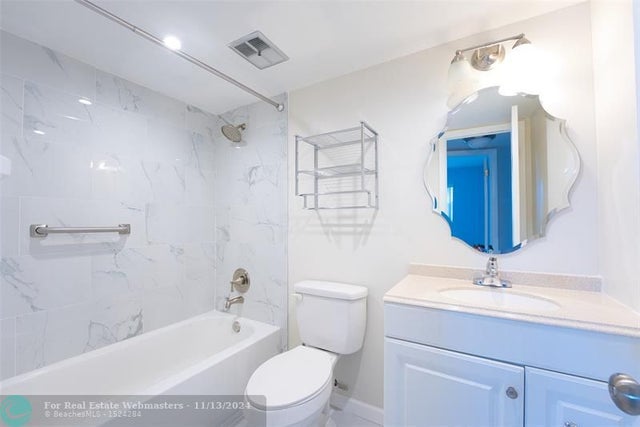 5 of 13 - 7991 N Sunrise Lakes Dr N 109, Sunrise, FL