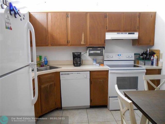 4 of 25 - 11620 Nw 28th St 11620, Coral Springs, FL