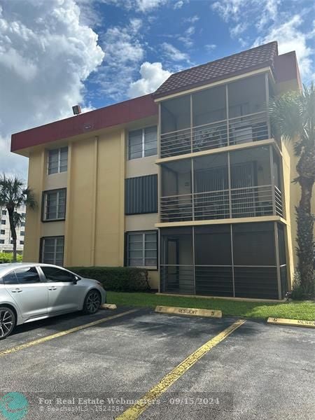 1 of 14 - 3253 Foxcroft Rd G305, Hollywood, FL