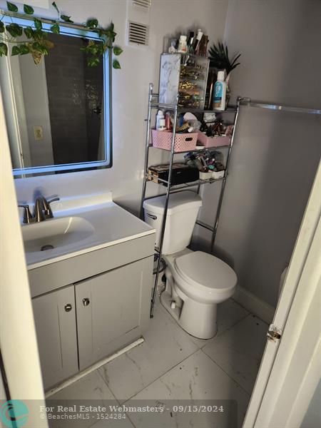 2 of 14 - 3253 Foxcroft Rd G305, Hollywood, FL