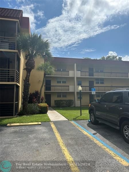 4 of 14 - 3253 Foxcroft Rd G305, Hollywood, FL