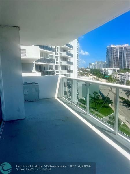 3 of 18 - 2841 N Ocean Blvd 802, Fort Lauderdale, FL