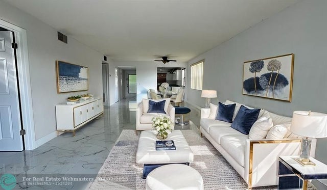 3 of 39 - 10207 Sunrise Lakes Blvd 301, Sunrise, FL