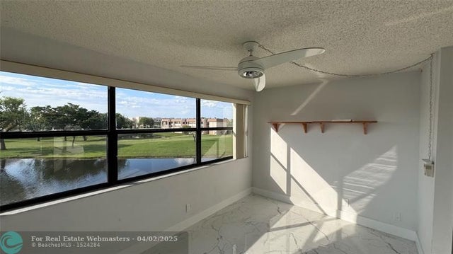 5 of 39 - 10207 Sunrise Lakes Blvd 301, Sunrise, FL