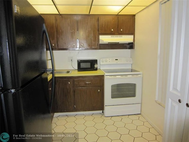 4 of 12 - 6150 Nw 62nd St 107, Fort Lauderdale, FL