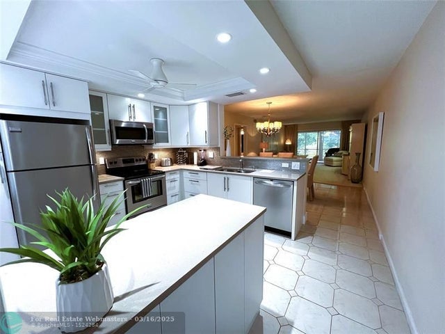 2 of 38 - 3202 Portofino Point L-2, Coconut Creek, FL