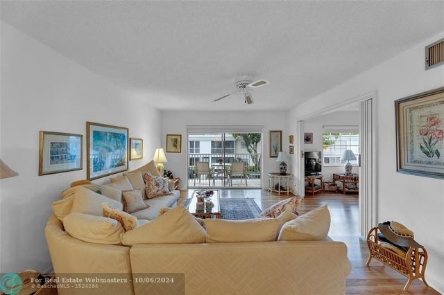 4 of 34 - 6371 Bay Club Dr 3, Fort Lauderdale, FL