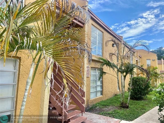 2 of 4 - 4455 Treehouse Ln 15 B, Fort Lauderdale, FL