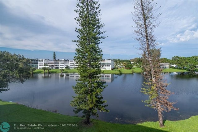 2 of 18 - 4035 Cambridge B 4035, Deerfield Beach, FL