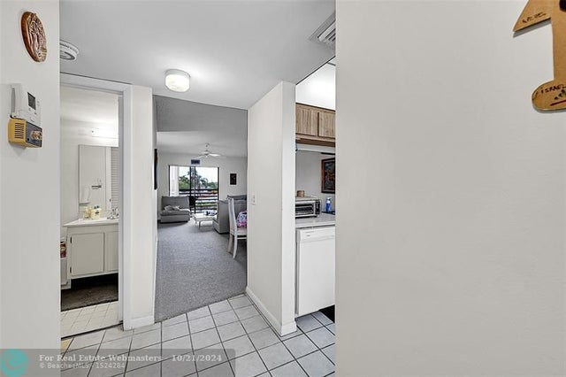 3 of 40 - 2711 Nw 104th Ave 302, Sunrise, FL
