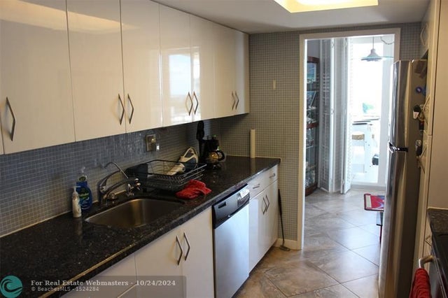 4 of 16 - 2881 Ne 33rd Ct 9e, Fort Lauderdale, FL