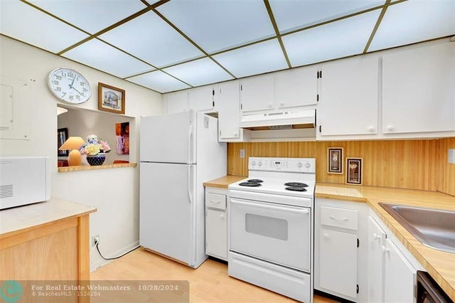 1 of 32 - 9621 Sunrise Lakes Blvd 301, Sunrise, FL