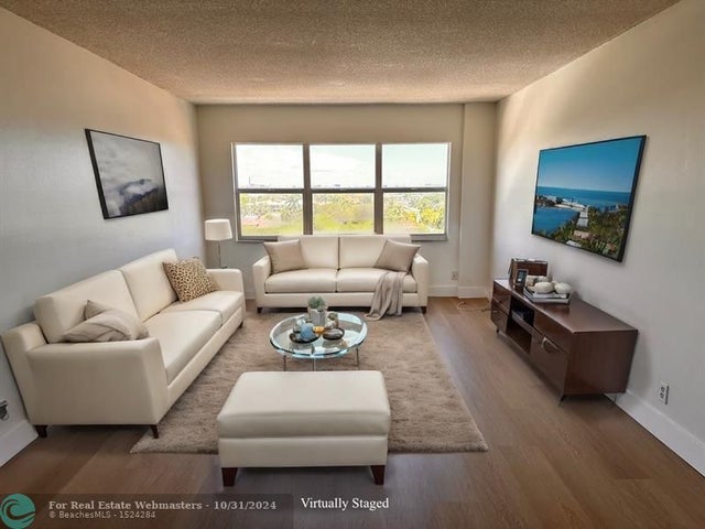 4 of 12 - 2555 Ne 11th St 806, Fort Lauderdale, FL