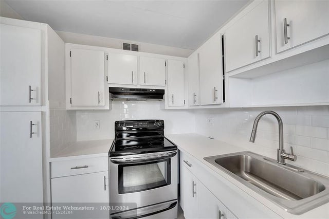 5 of 12 - 2555 Ne 11th St 806, Fort Lauderdale, FL