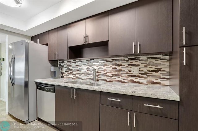 4 of 61 - 330 Se 20 Ave 514, Deerfield Beach, FL
