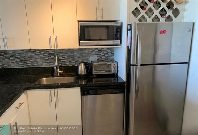 5 of 14 - 20301 W Country Club Dr 2025, Aventura, FL