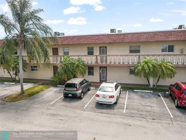 1 of 29 - 9220 Sw 3rd St 914, Boca Raton, FL