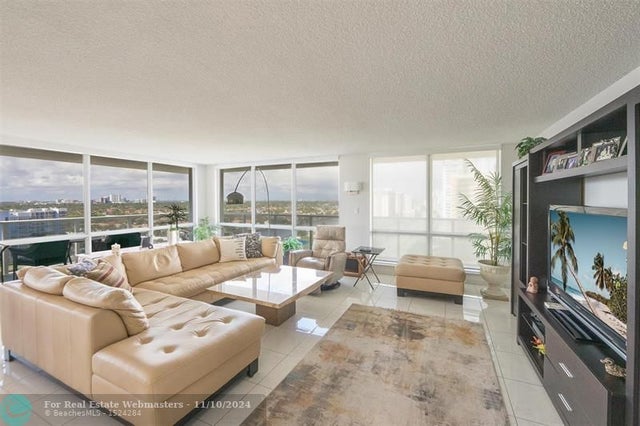 1 of 39 - 2751 S Ocean Dr 1401n, Hollywood, FL
