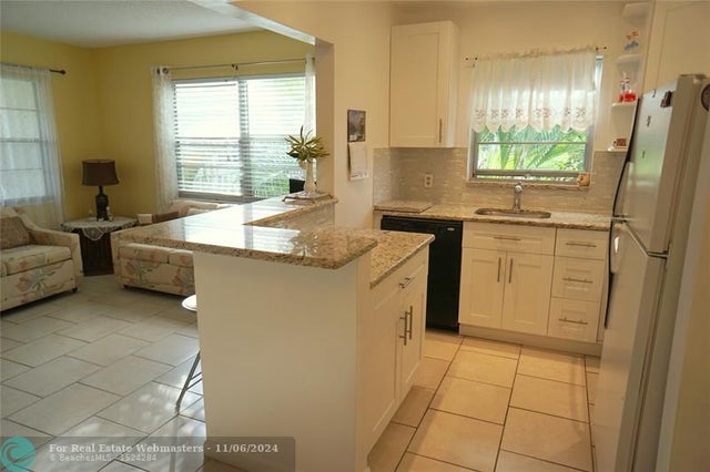 4 of 36 - 105 Prescott E 105, Deerfield Beach, FL