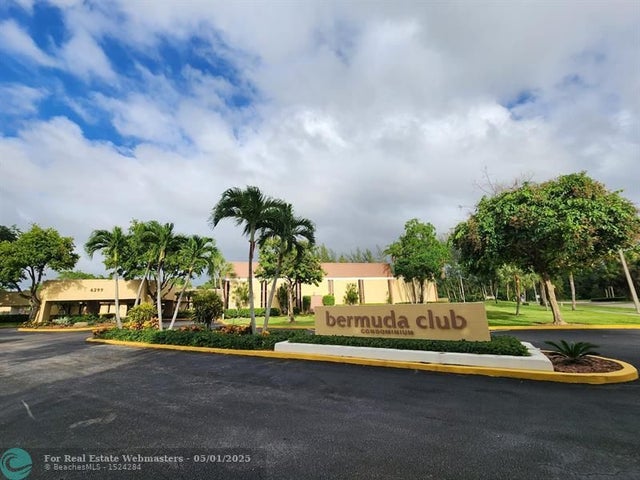 1 of 27 - 5851 Nw 62nd Ave 105, Tamarac, FL